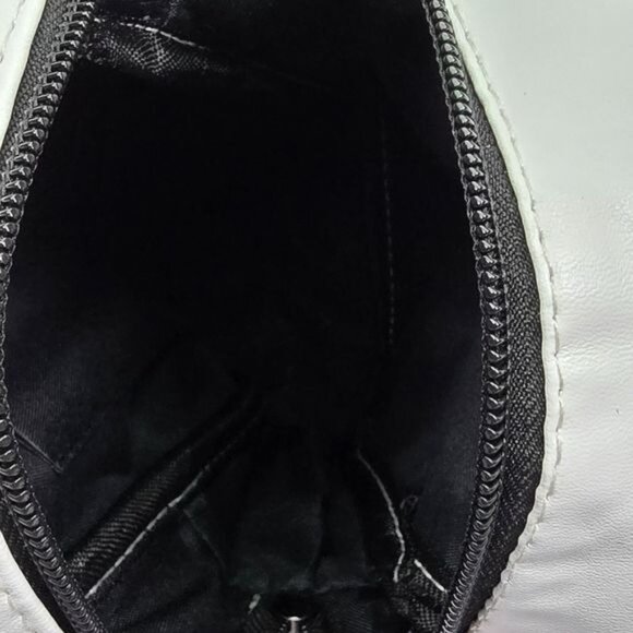 ๐ White Ghost Crossbody Bag (NWOT)โ - Picture 9 of 16